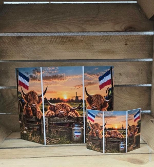 Stoer Boerencow Drieluik – met een flinke dosis humor! 14,5 × 9,5 cm